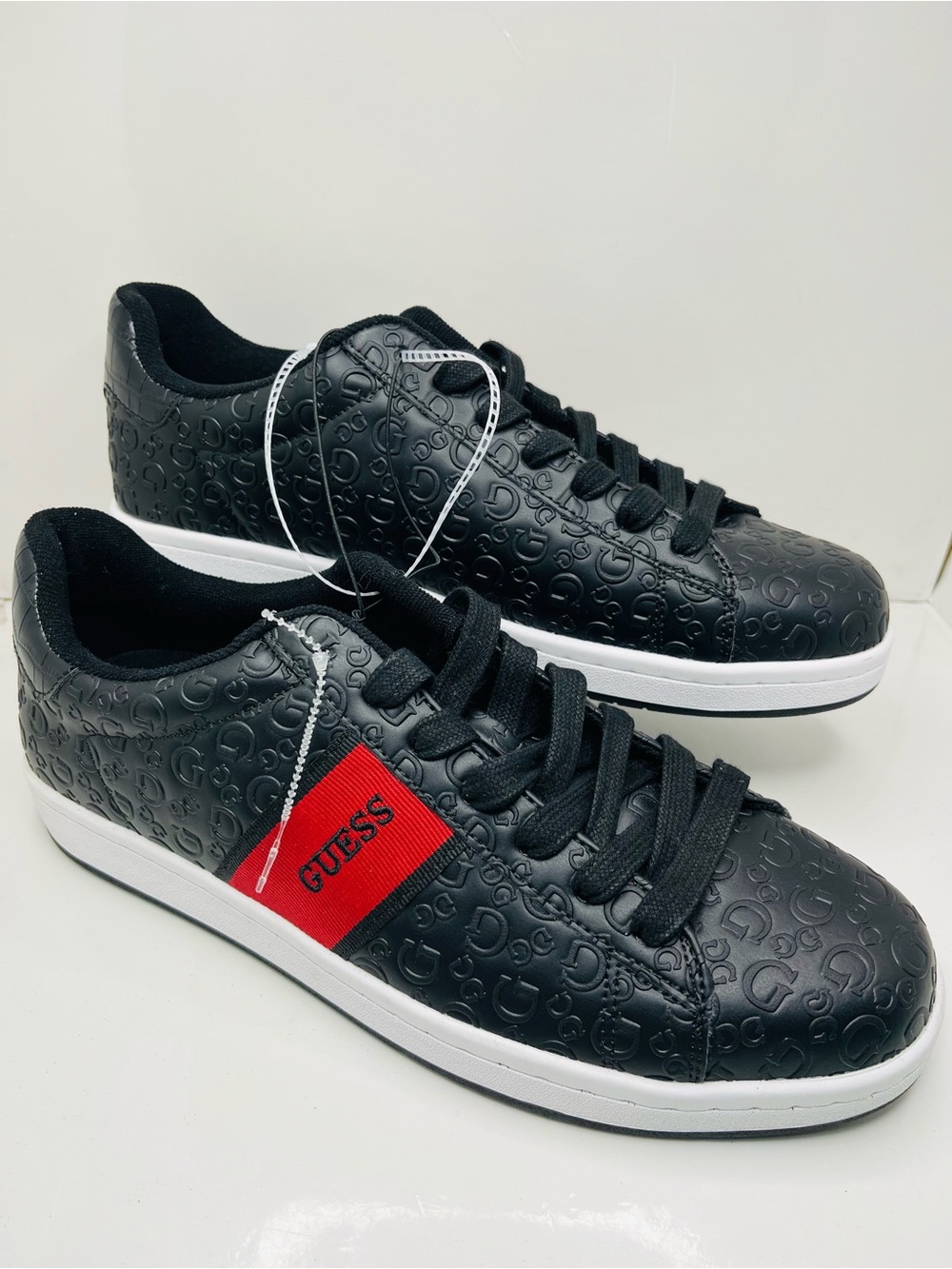 Guess Men's Tariton Low Top Casual Sneakers Black Lace-Up Size 10.5 EU 43.5
